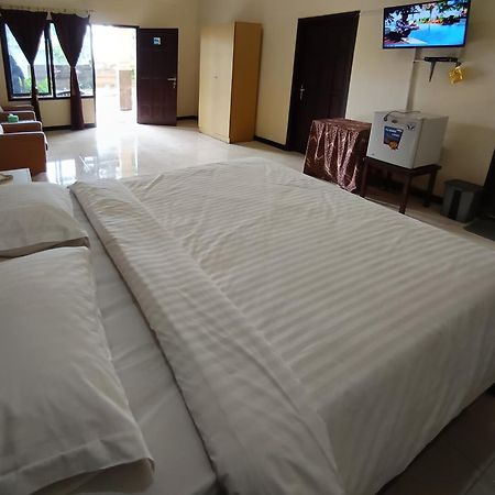 Gita Puri Redpartner Blitar Hotell Eksteriør bilde