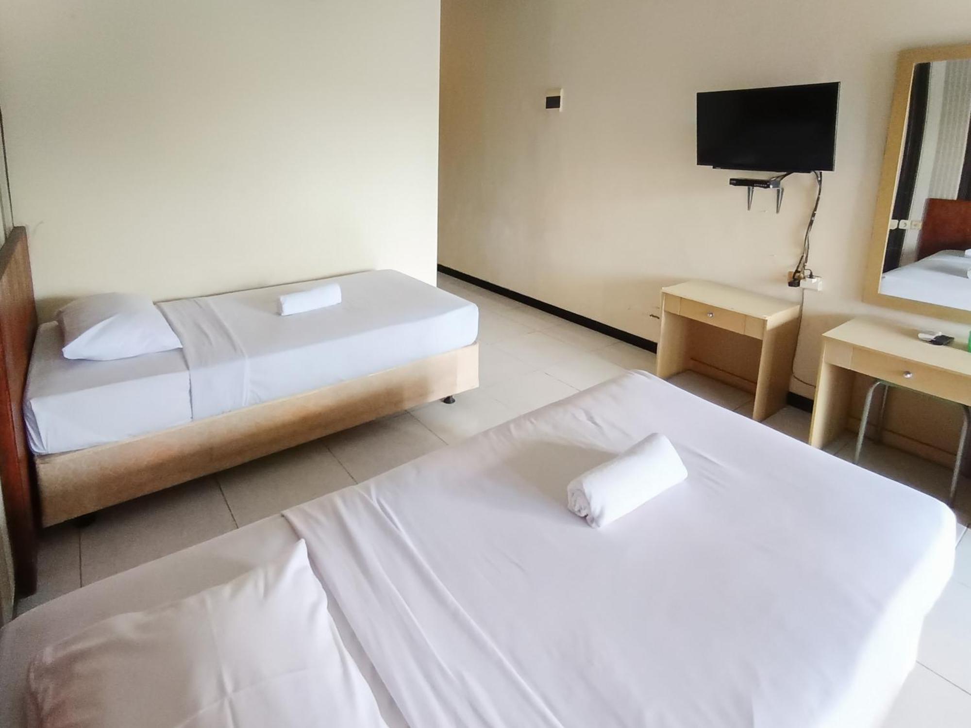 Gita Puri Redpartner Blitar Hotell Eksteriør bilde