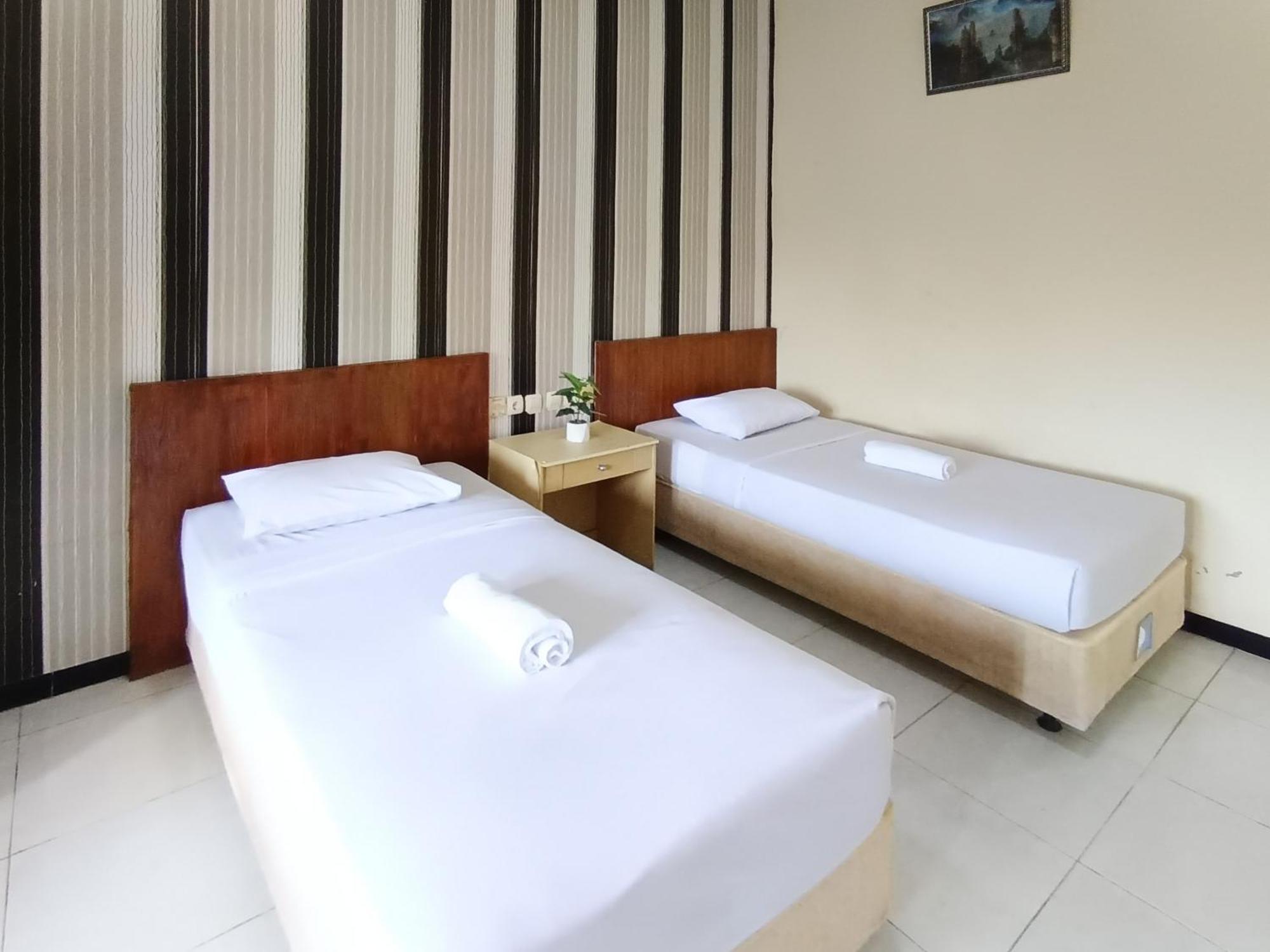 Gita Puri Redpartner Blitar Hotell Eksteriør bilde