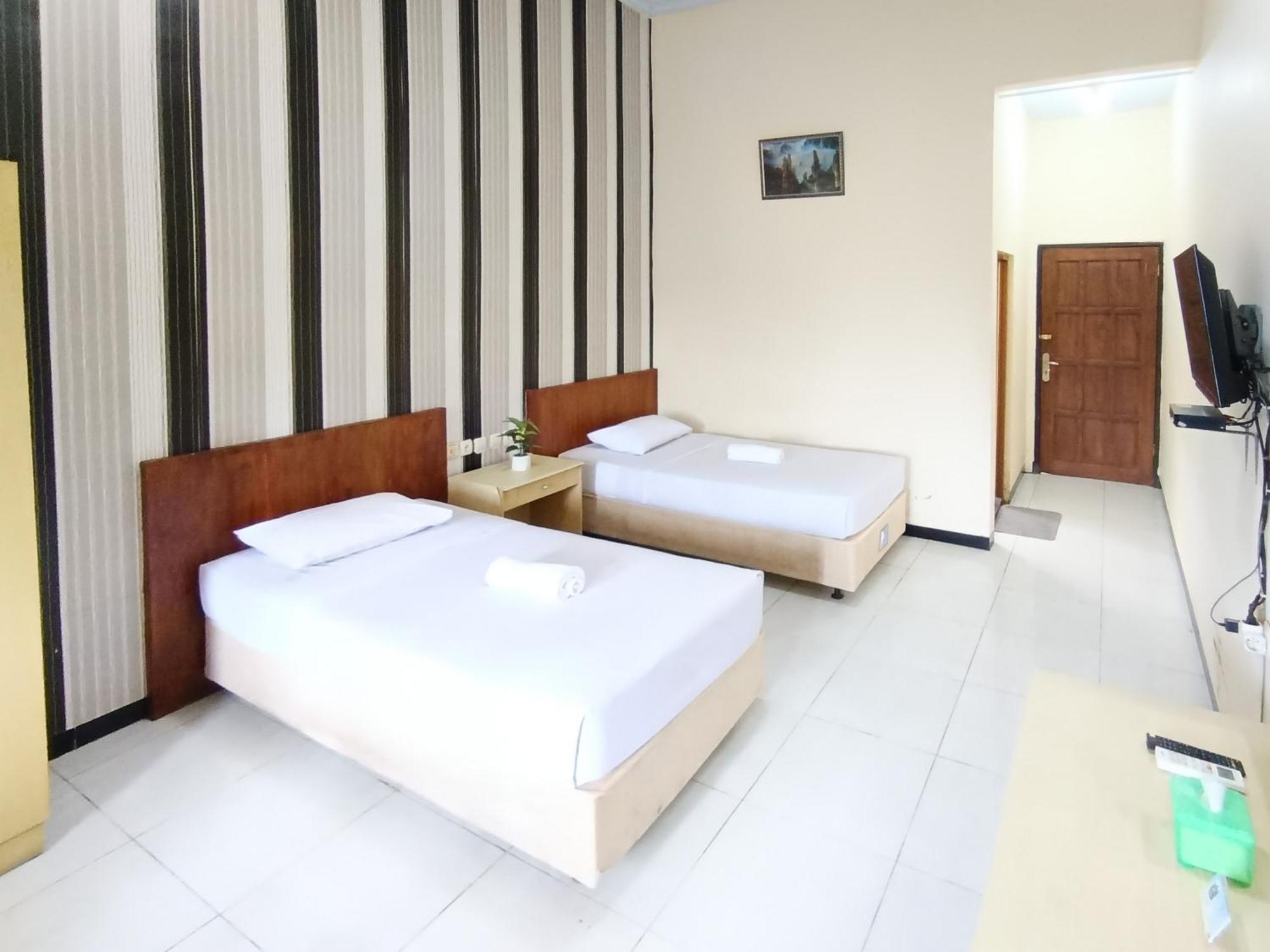 Gita Puri Redpartner Blitar Hotell Eksteriør bilde