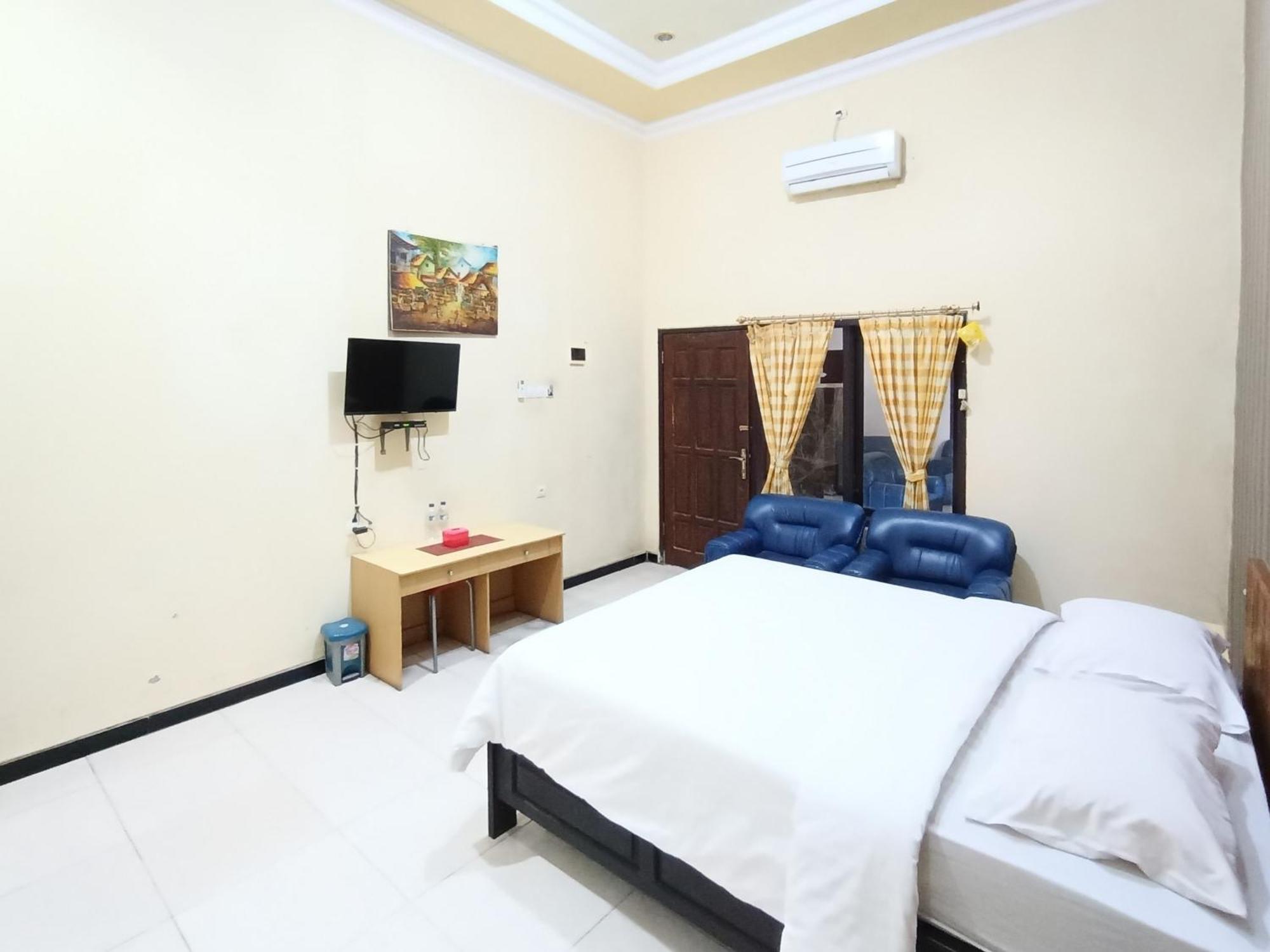 Gita Puri Redpartner Blitar Hotell Eksteriør bilde