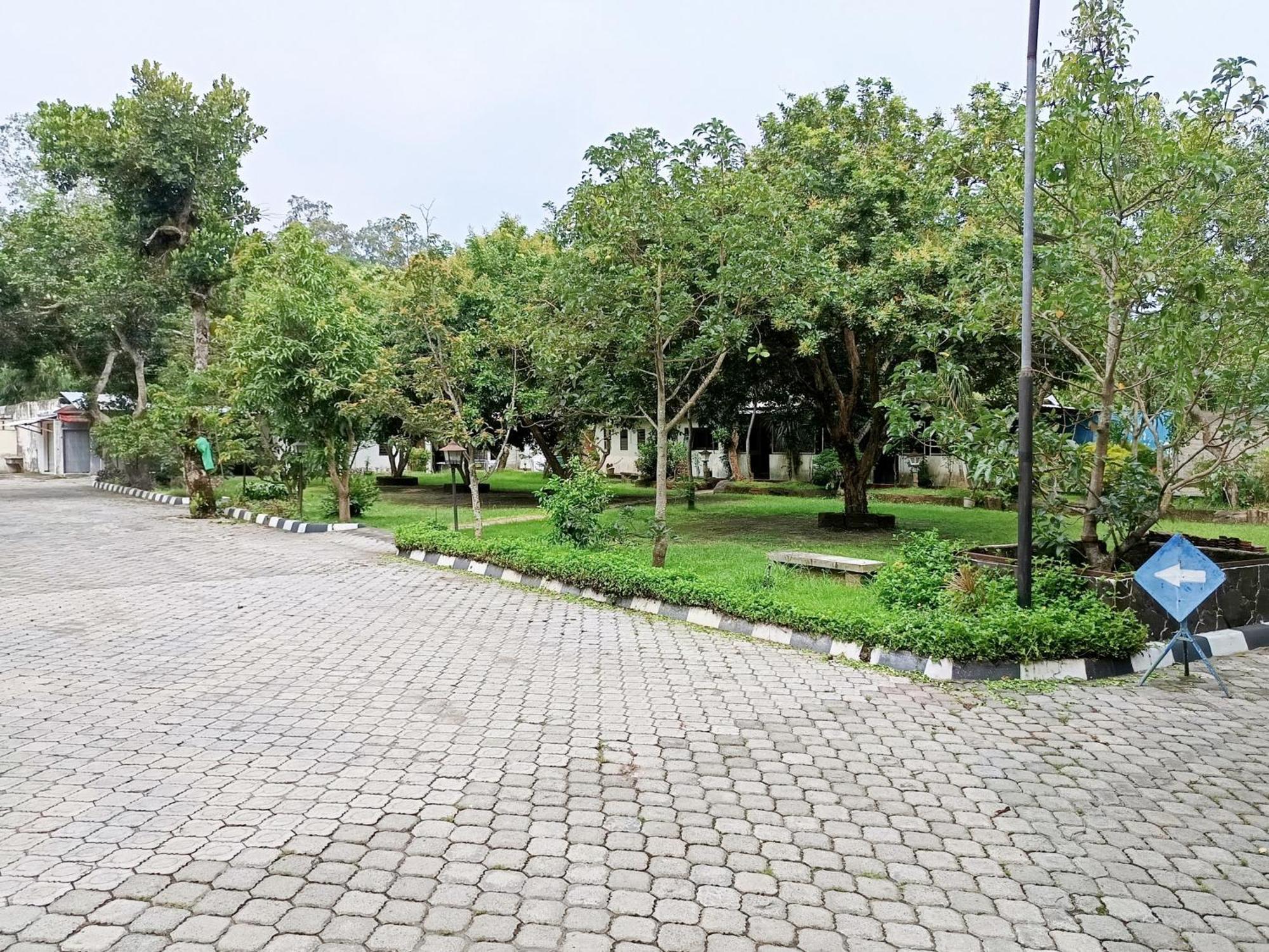 Gita Puri Redpartner Blitar Hotell Eksteriør bilde